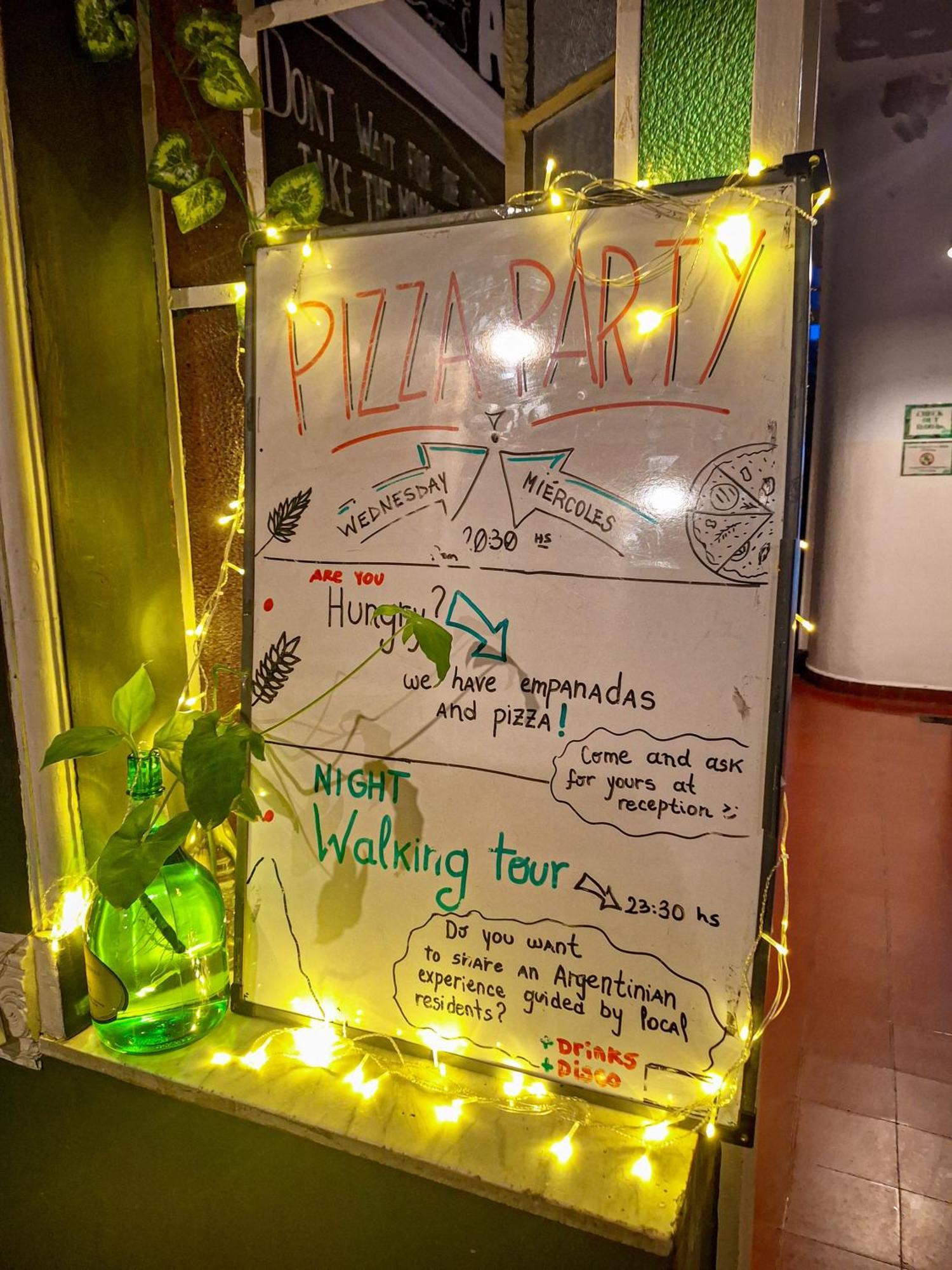 Hostel Alvear Córdoba Eksteriør bilde